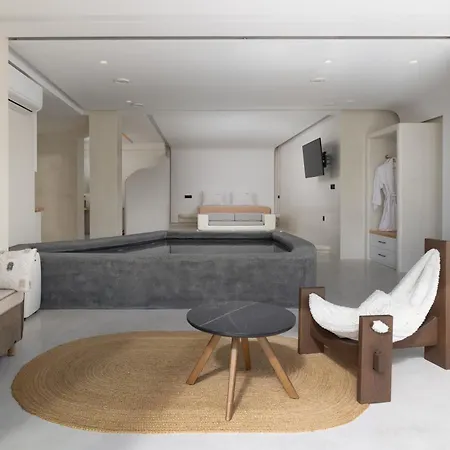 Отель Acro Caldo