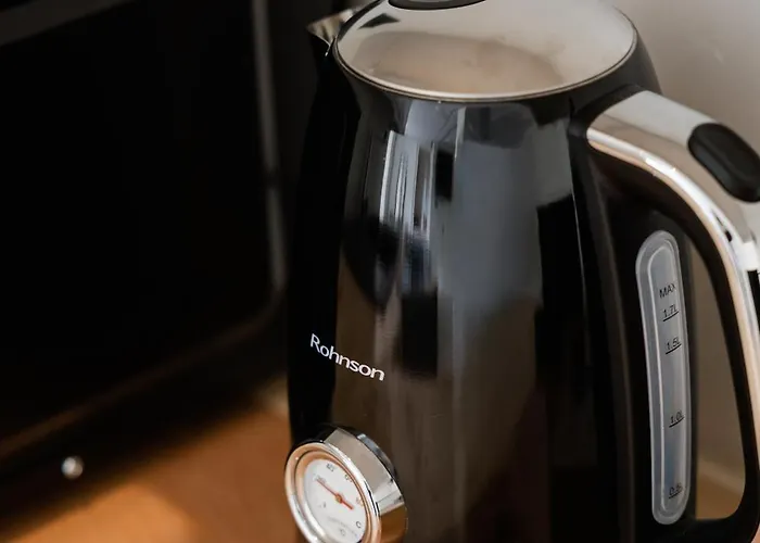 Отель Acro Caldo